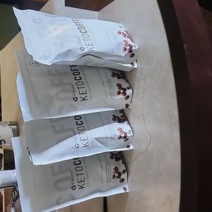 4 bags of  It works keto coffee